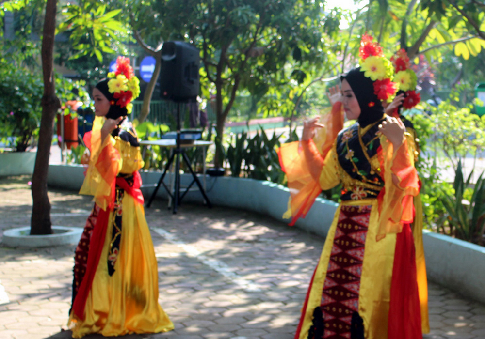 tari tradisional siswa
